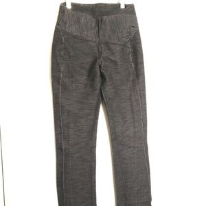 Lululemon Leggings, grey washed Jeans-look optic.